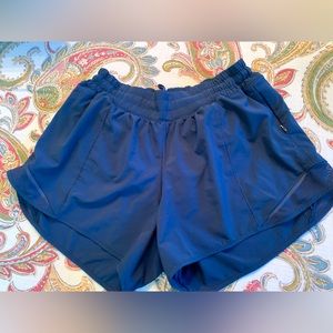 Lululemon Hotty Hot 4” Size 8